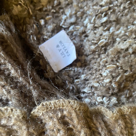 Vintage Lily & Taylor Brown Ruffle Collar Bell Sleeve Cardigan | Large - Picture 4 of 9